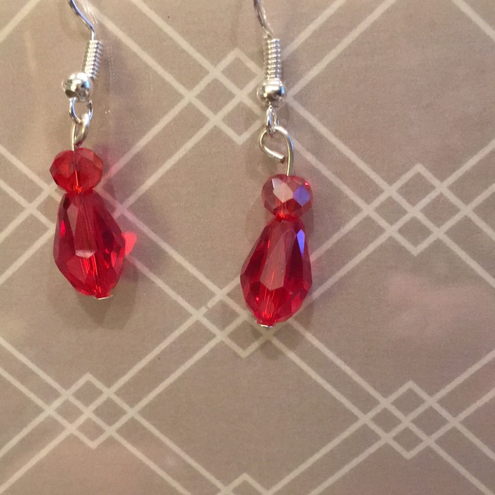 Dangle earrings